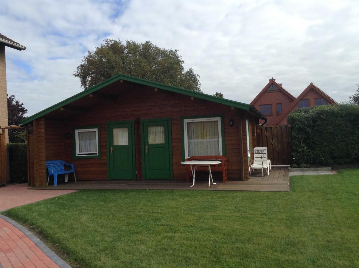 Ferienwohnungen Haus Sommerwind, 45075 Jemgum Exterior foto